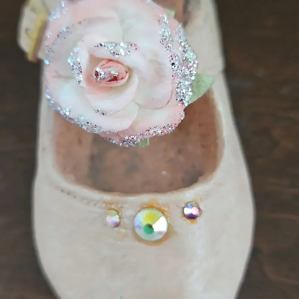 N/A charming vintage